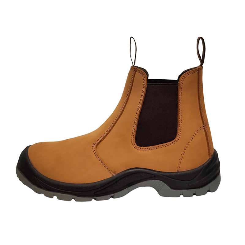 Mengapa Sepatu Safety Kulit Nubuck Menjadi Pilihan Utama untuk Lingkungan Kerja Intensitas Tinggi?