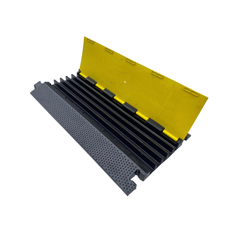 SH018-5S Pelindung Kabel Karet dan Plastik Interlocking Modular Tugas Berat